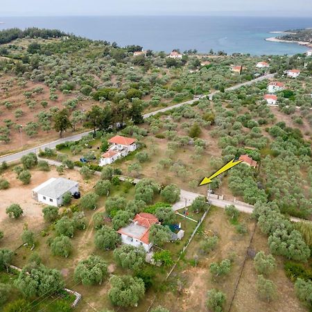 Kiriakos Holiday Home Астрис Экстерьер фото
